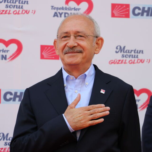 Madencilerden CHP liderine 'özel' hediye