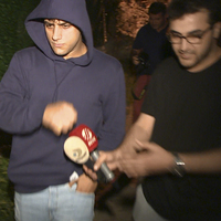 Reynmen gazetecilere saldırdı!