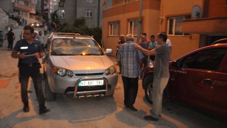 Şok cihazlı, demirli, sopalı kavga!