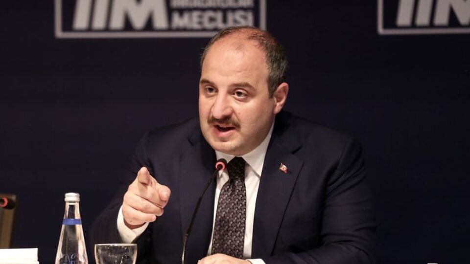 Bakan Varank'tan Rus savaş uçakları yorumu