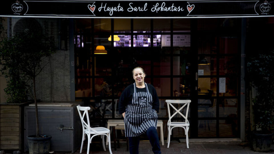 'Hayatsız kadın: Ayşe' 5'inci baskıyı yaptı!