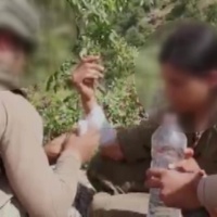 Yaralı teröriste Mehmetçik şefkati