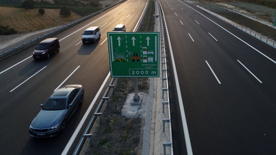 İstanbul-İzmir Otoyolu'nu 35 milyon araç kullandı