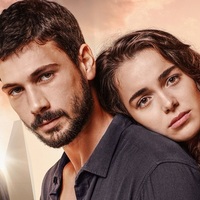 Aşk Ağlatır oyuncuları kimler?