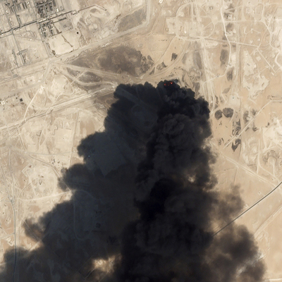 Körfez'de kara bulutlar: Petrol tesislerine saldırının ardından yüksek tansiyon!