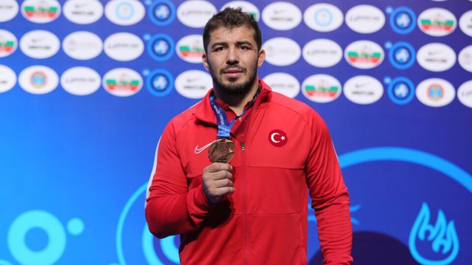 Bakan Kasapoğlu'ndan İldem'e tebrik