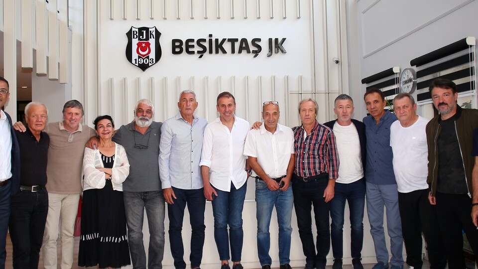 Beşiktaşlı eski sporculardan Avcı'ya ziyaret
