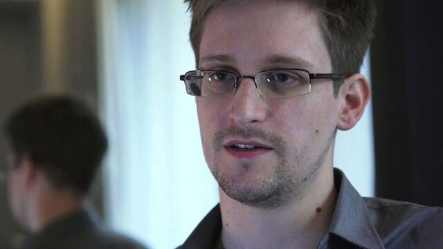 Snowden, adil yargılanma şartıyla ABD'ye dönmek istiyor