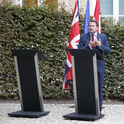 Tepkilerin şiddeti artınca kürsü boş kaldı