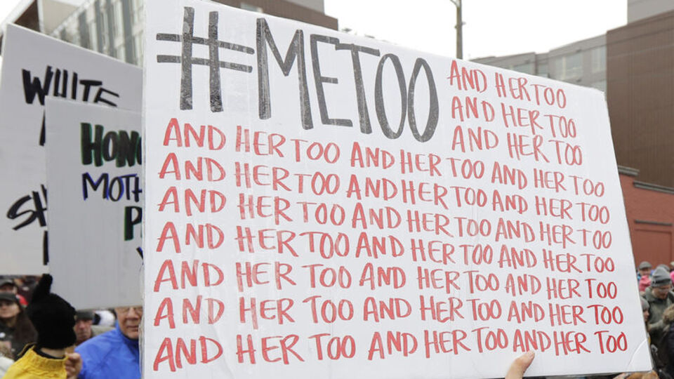 İngiltere'de üniversiteler cinsel istismar kurbanı öğrencileri yüz üstü bırakıyor