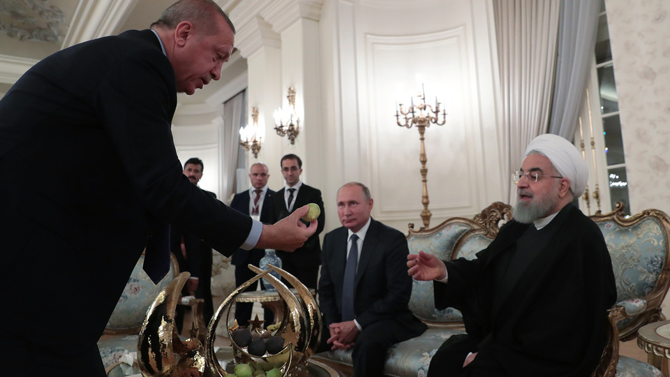 Cumhurbaşkanı Erdoğan'dan Putin ve Ruhani'ye incir ikramı