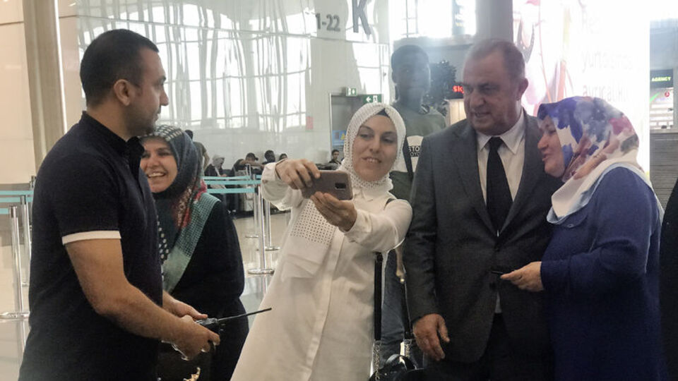 Galatasaray, Belçika'ya gitti