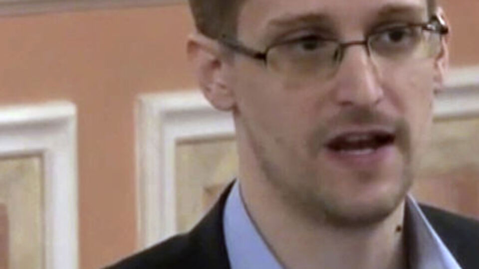 ABD'den Snowden'ın kitabına dava