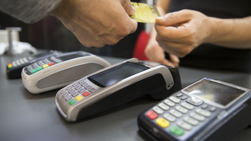Her 10 kartlı ödemeden biri temassız