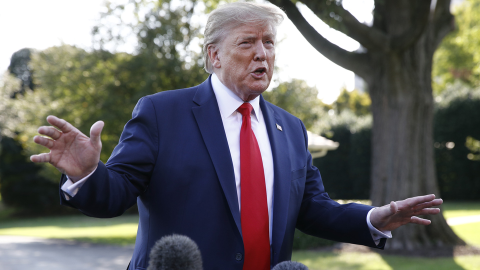 Trump, İran yaptırımlarını artırmaya hazırlanıyor