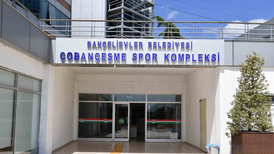 Rıza'nın adı komplekse veriliyor