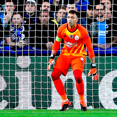 Kaptan Muslera gemide! 17 yıl sonra...