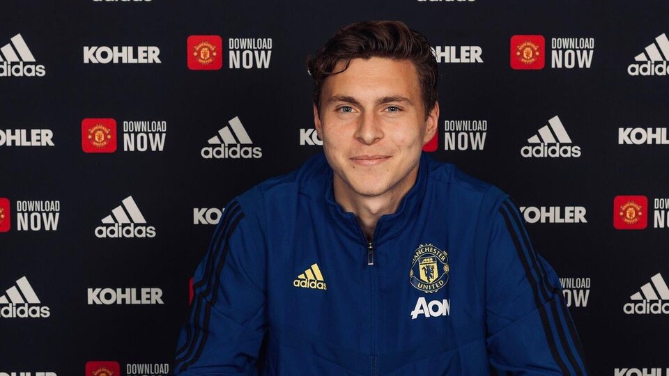 Manchester United, Lindelöf'le uzattı
