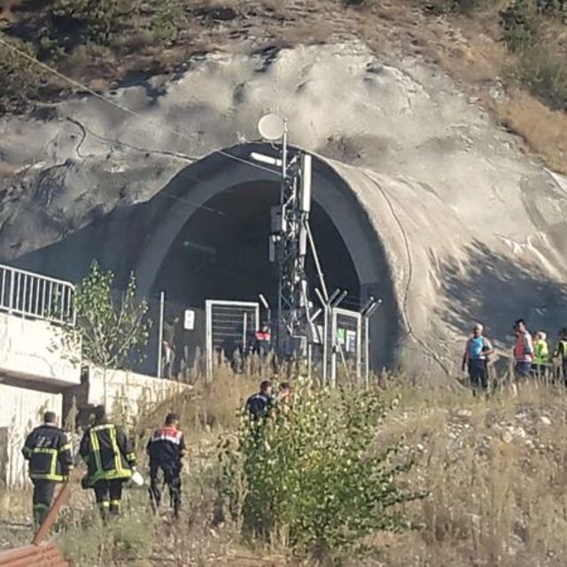Bilecik'te tren kazası: 2 makinist öldü