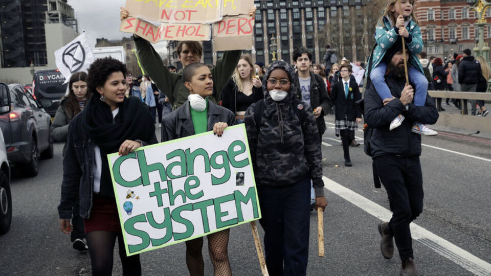 İklim krizine 'zengin' katkısı: Özel jetler, süper yatlar, enerji israfı...