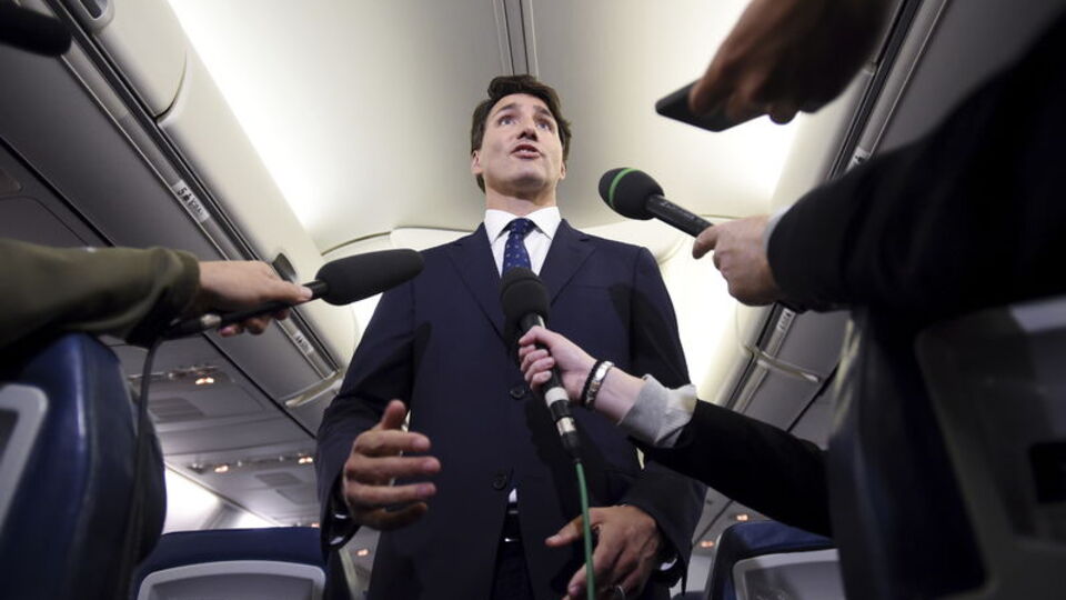 Trudeau'nun 18 yıl önceki fotoğrafı Kanada'da tartışma yarattı