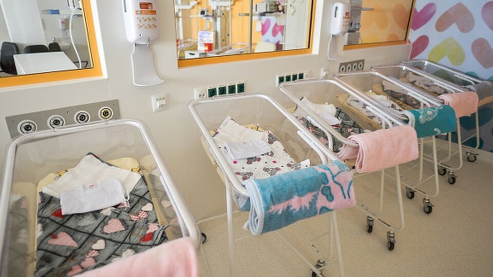 ABD'de "doğum turizmi" organize etmekle suçlanan Çinli kadın 15 yıl ceza alabilir