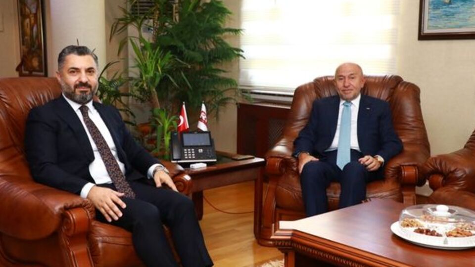 Nihat Özdemir'den TRT'ye ziyaret