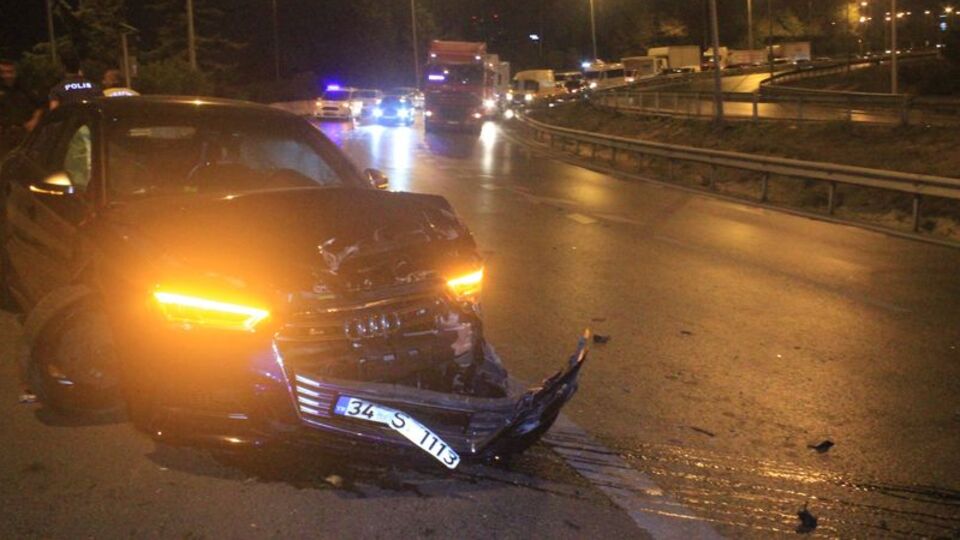 D-100'de trafik kazası! Trafik tamamen durdu