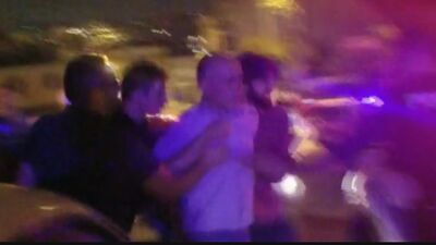 Tartıştığı eşiyle oğluna ateş açtı!