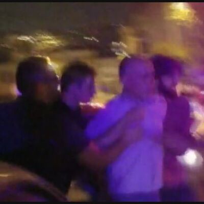 Tartıştığı eşiyle oğluna ateş açtı!