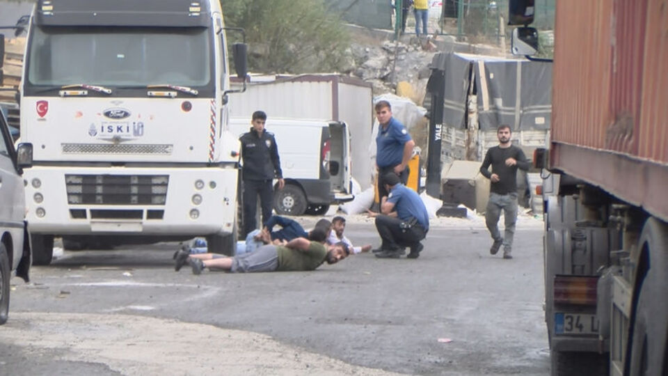 Esenyurt'ta sıcak saatler! Baskın yaparken baskın yediler