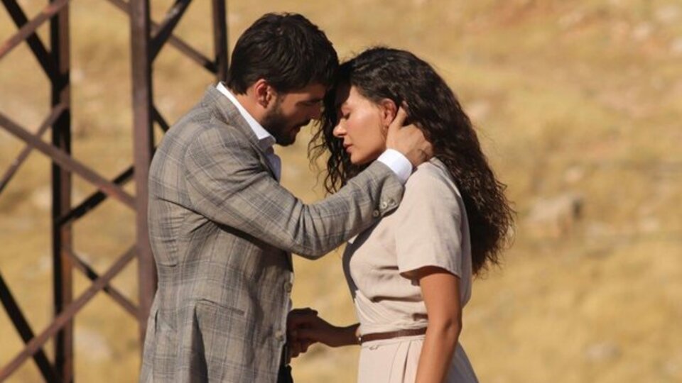 Reyyan ile Miran her şeye rağmen birlikte!