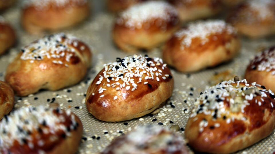 Bayatlamayan poğaça nasıl yapılır?