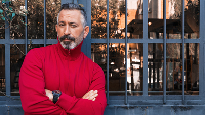 Açılış Cem Yılmaz'dan