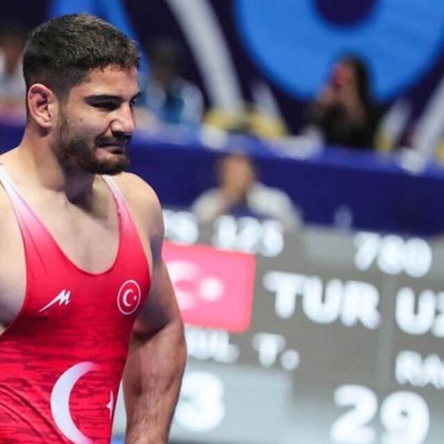 Taha Akgül finale yükseldi