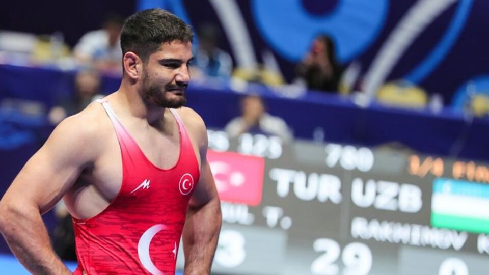 Taha Akgül finale yükseldi