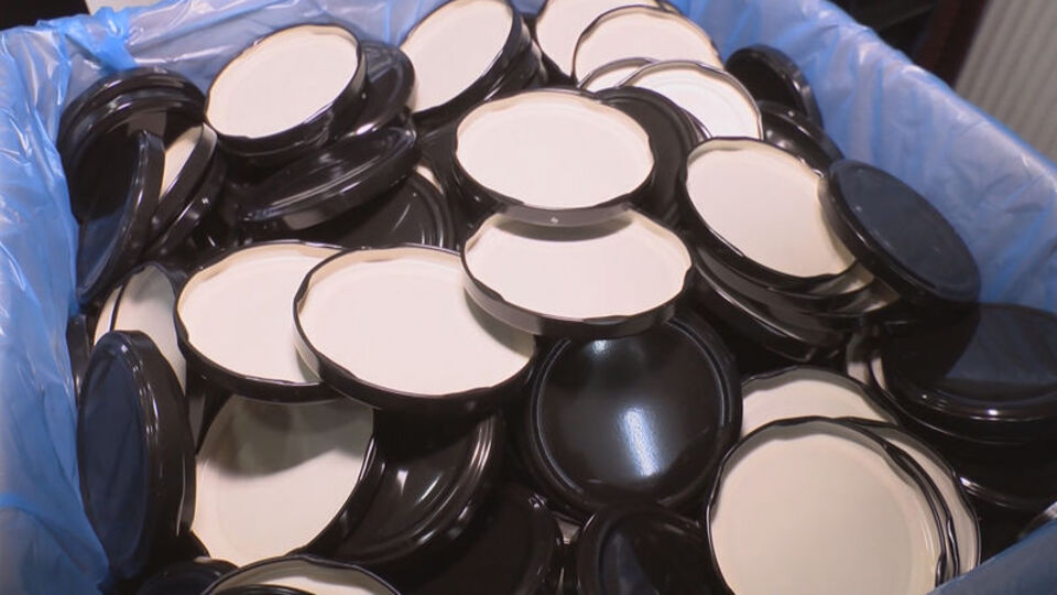 Kavanoz dipli dünya! Dakikalar içinde bitti