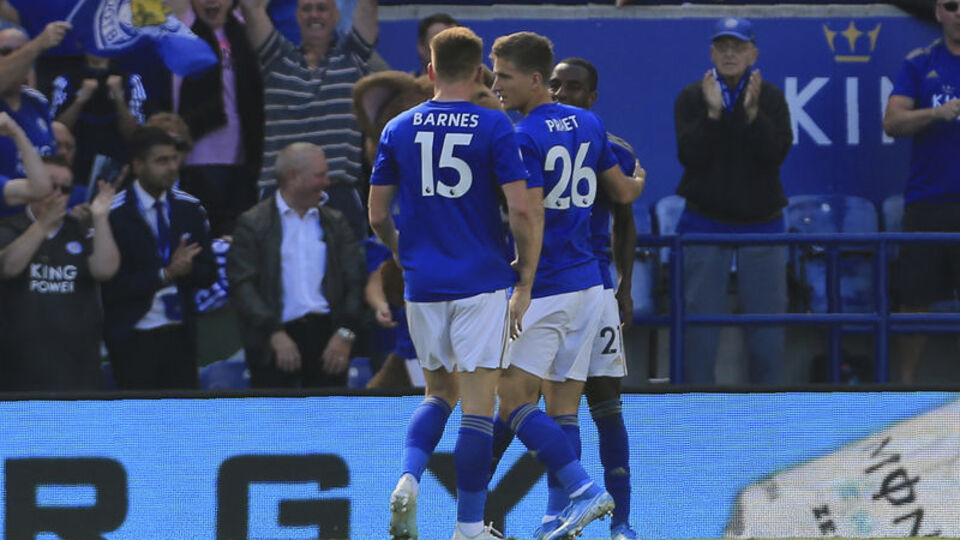 Çağlar'lı Leicester, Tottenham'ı yendi