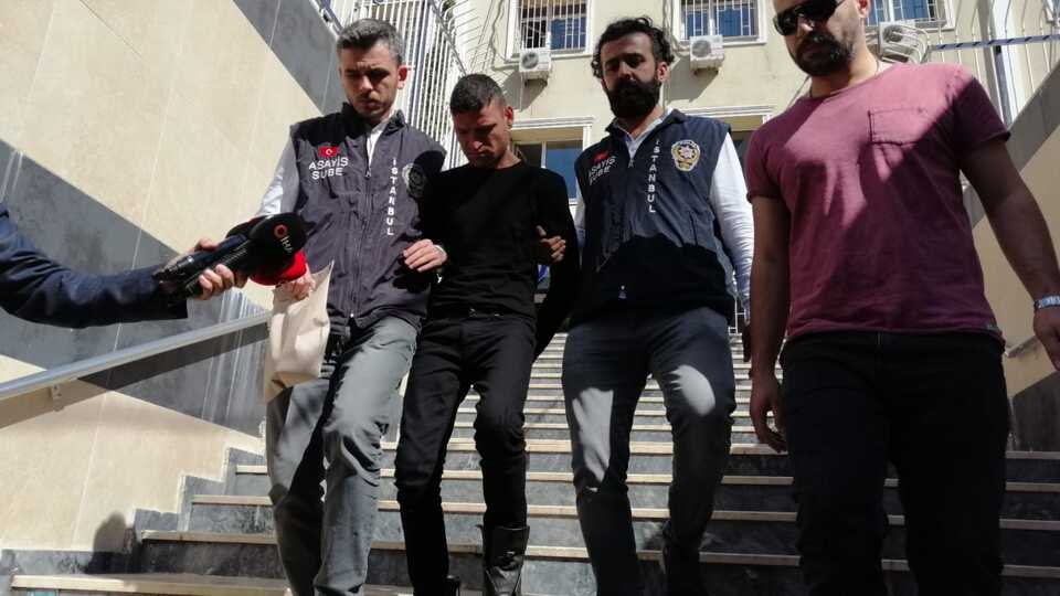 9 yaşındaki kız kardeşine bile acımadı! Niye öldürdün sorusuna...