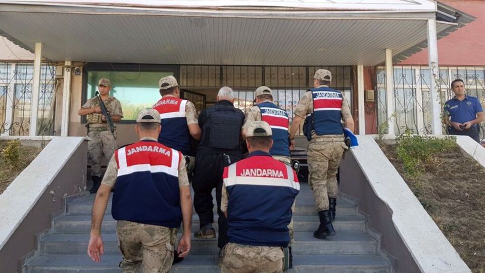 Baltalı zanlı kıskıvrak yakalandı!