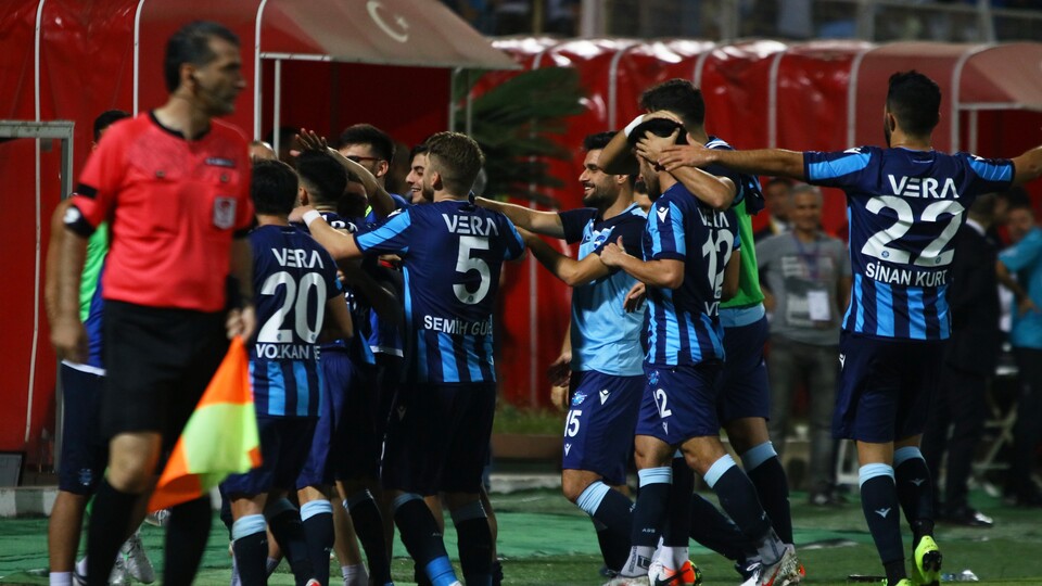 Adana Demir farklı kazandı