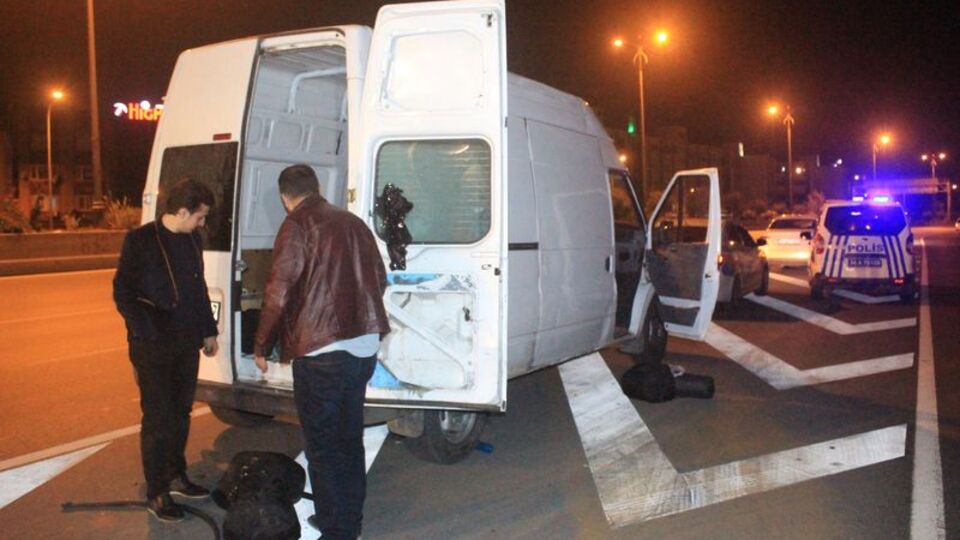 Polis silah çekti ama...