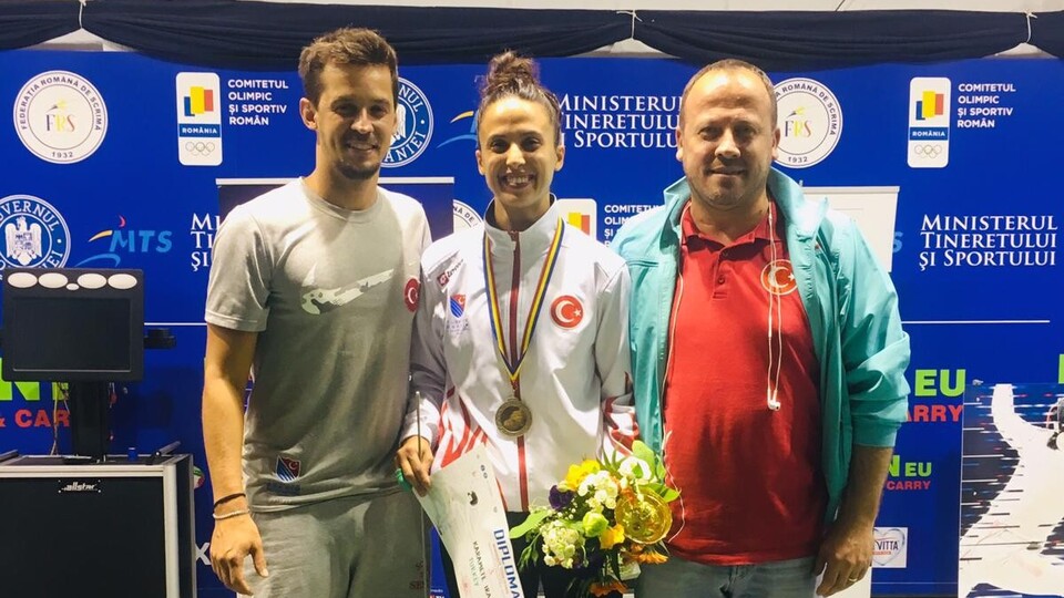 İrem Karamete'den bronz madalya