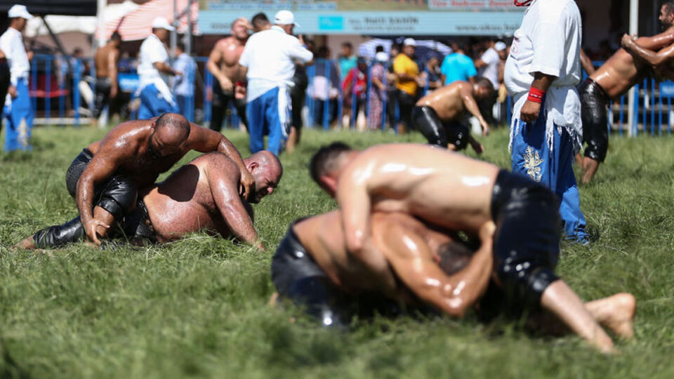 Güreşte 3 önemli müsabaka yapıldı