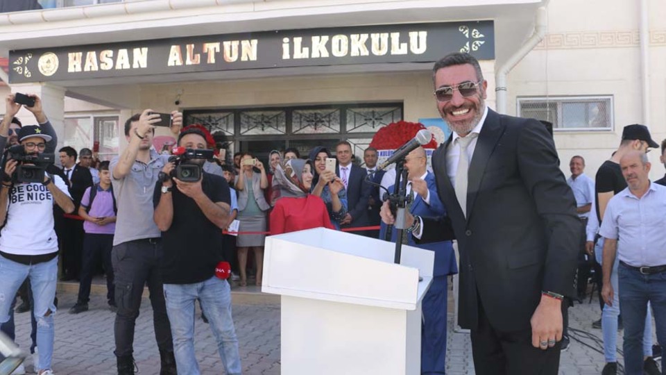 Hakan Altun'un desteğiyle yapılan okul açıldı