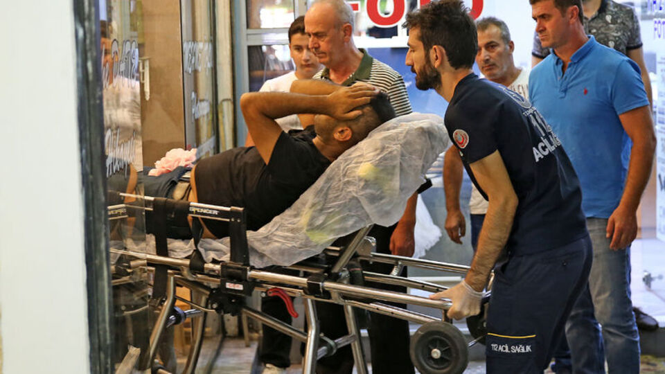 Fotoğraf çekecekti silah çekti