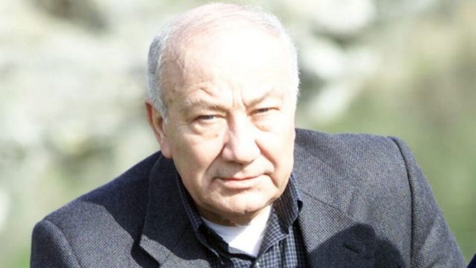 Unutulmaz spiker Karakaya vefat etti