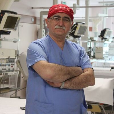 Ünlü cerrah Bingür Sönmez'den çağın felaketine karşı uyarı!