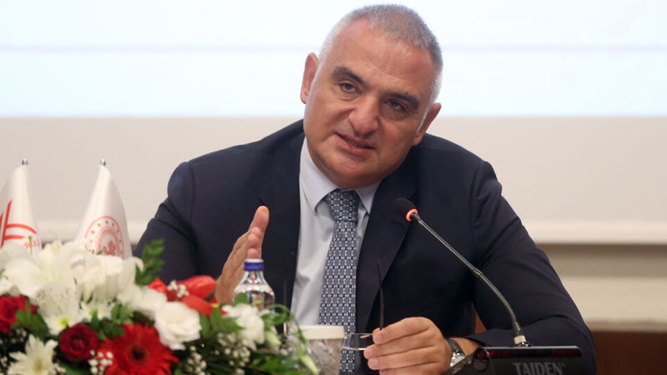 Turizm Bakanı Ersoy'dan Thomas Cook açıklaması