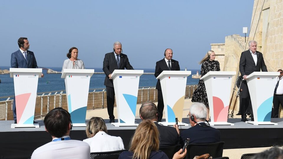 5 AB ülkesi göçmenlerin dağıtımı konusunda anlaşmaya vardı